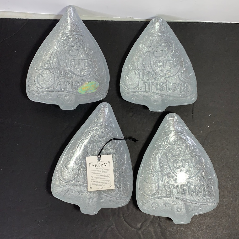 Ackcam, made in Turkey, silver glitter Christmas plates Vintage 4